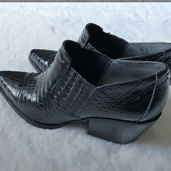 Sam Edelman croc booties sz 6 - Picture 3 of 4